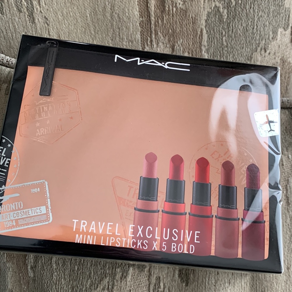 MAC mini lipstick travel set - Picture 6 of 6